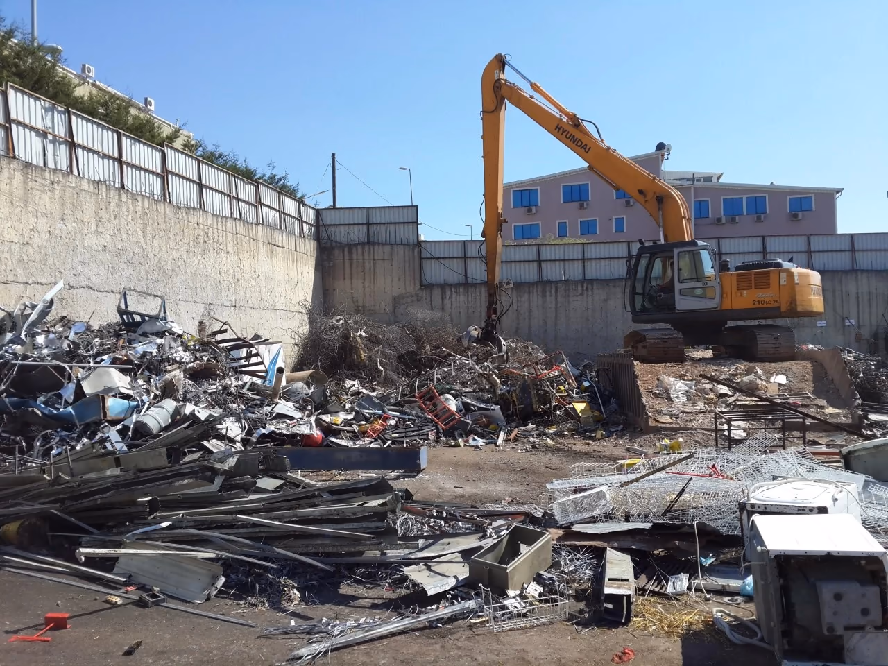 Güzelyurt hurda metal alım çalışması